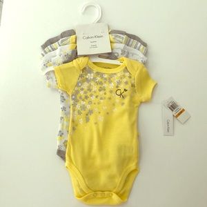 NEW Unisex Newborn Onesies